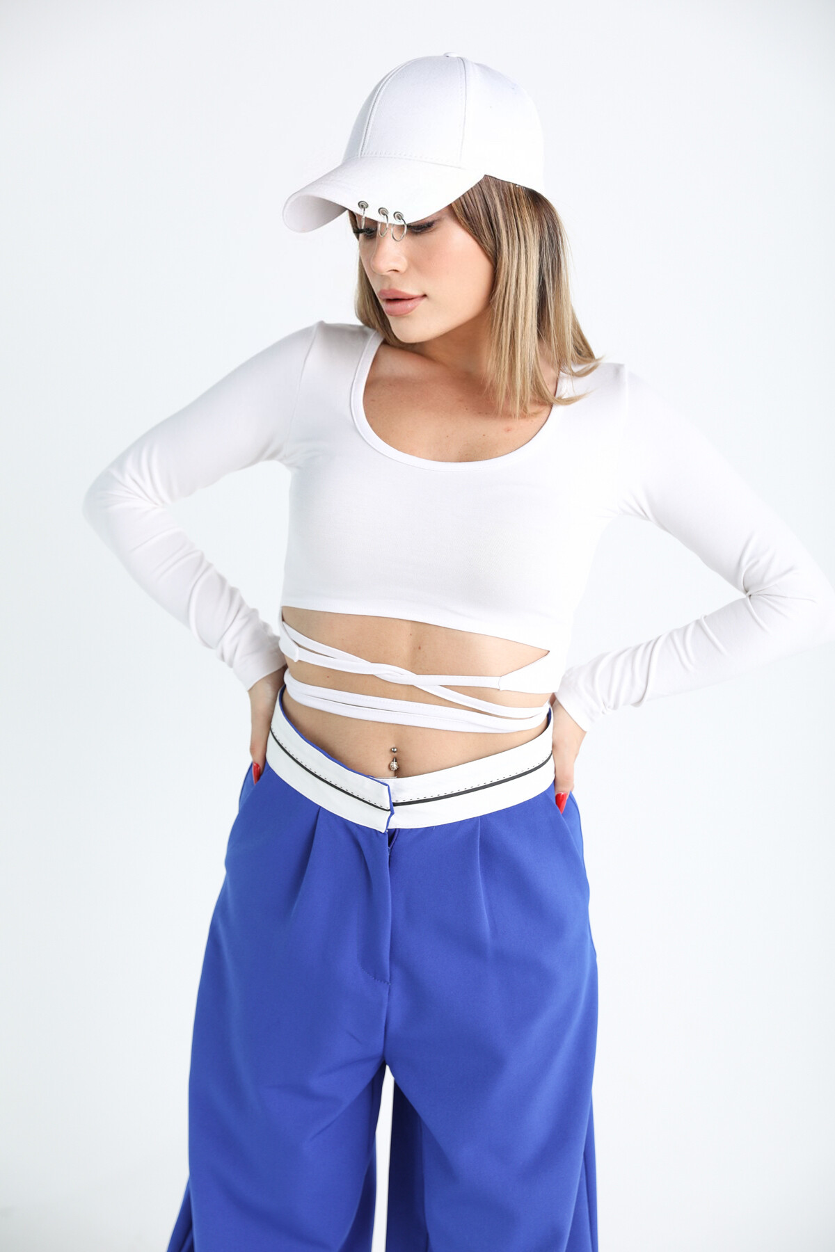 Kadın Bel Bağlamalı Uzun İpli Bluz Beyaz