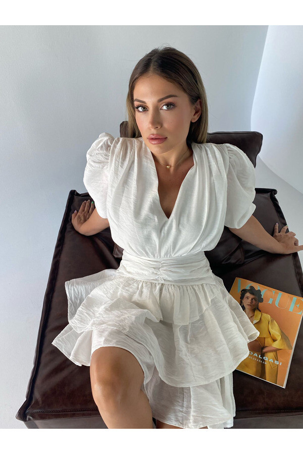 Kadın Beyaz Ağaç Kabuğu Kumaş Volanlı Elbise 