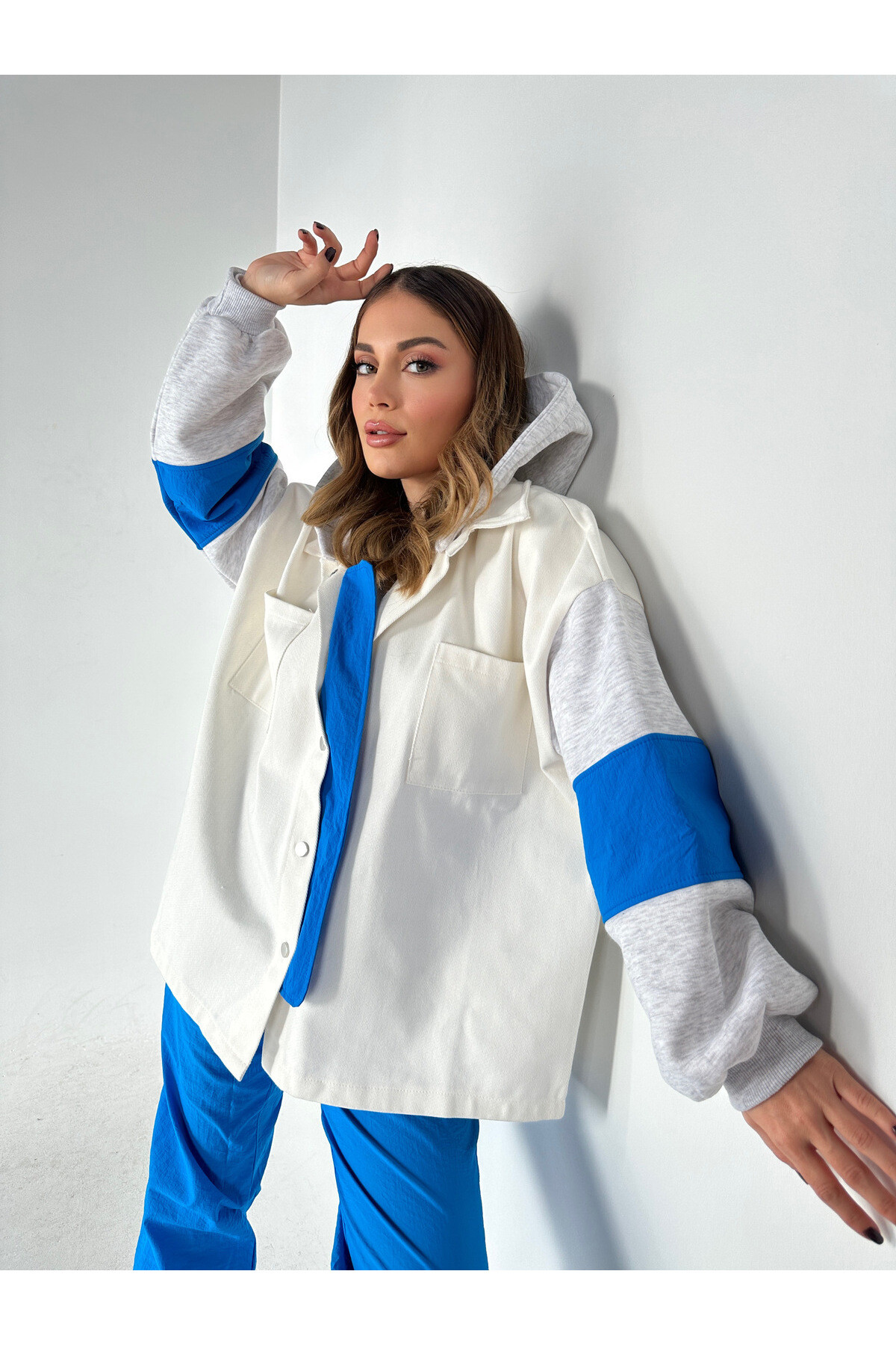 Kadın Blok Renkli Çıkarılabilir Kapüşonlu Gabardin Ceket  Renkli