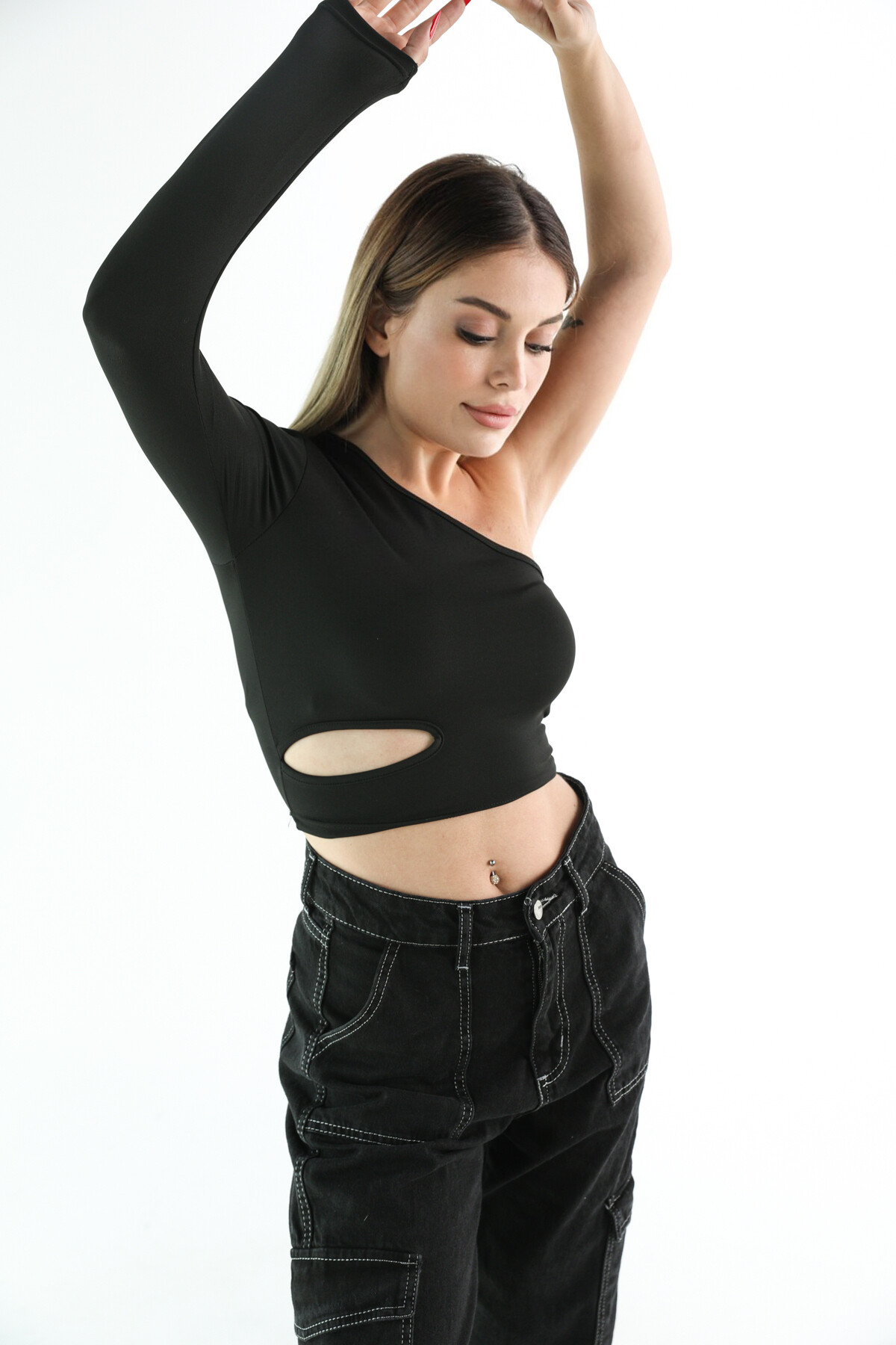 Kadın Dalgıç Kumaş Tek Omuz Bel Pencere Detay Bluz Siyah