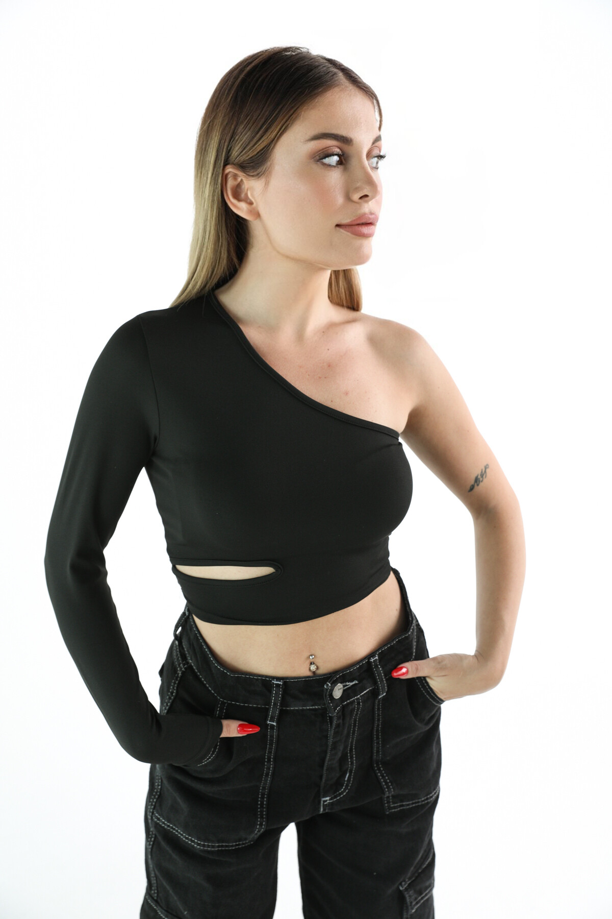 Kadın Dalgıç Kumaş Tek Omuz Bel Pencere Detay Bluz Siyah