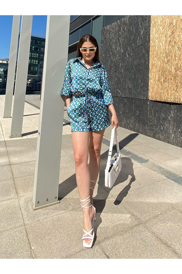 Kadın Desenli İpek Saten Alt-Üst Şort Takım