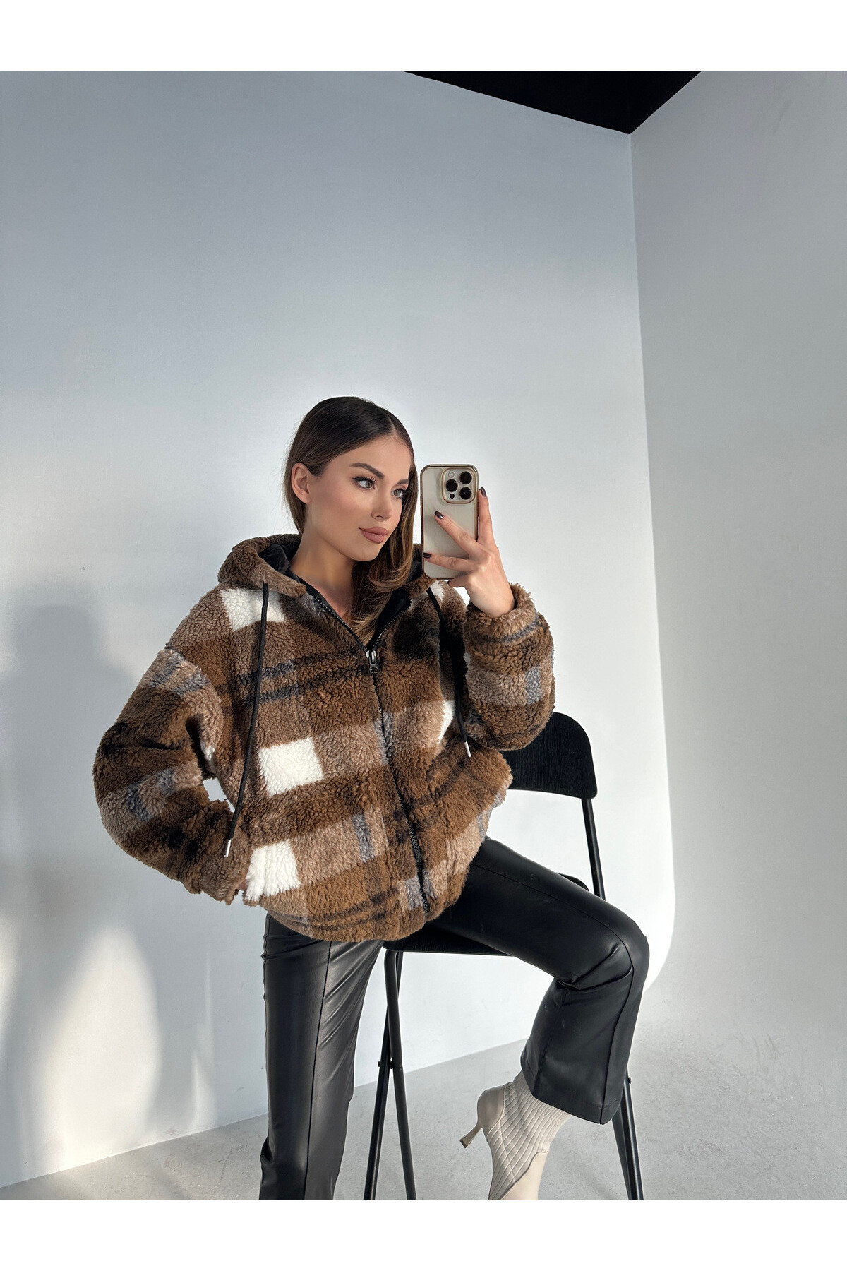 Kadın Ekose Desen Astarlı Kapüşonlu Teddy Mont  Kahverengi