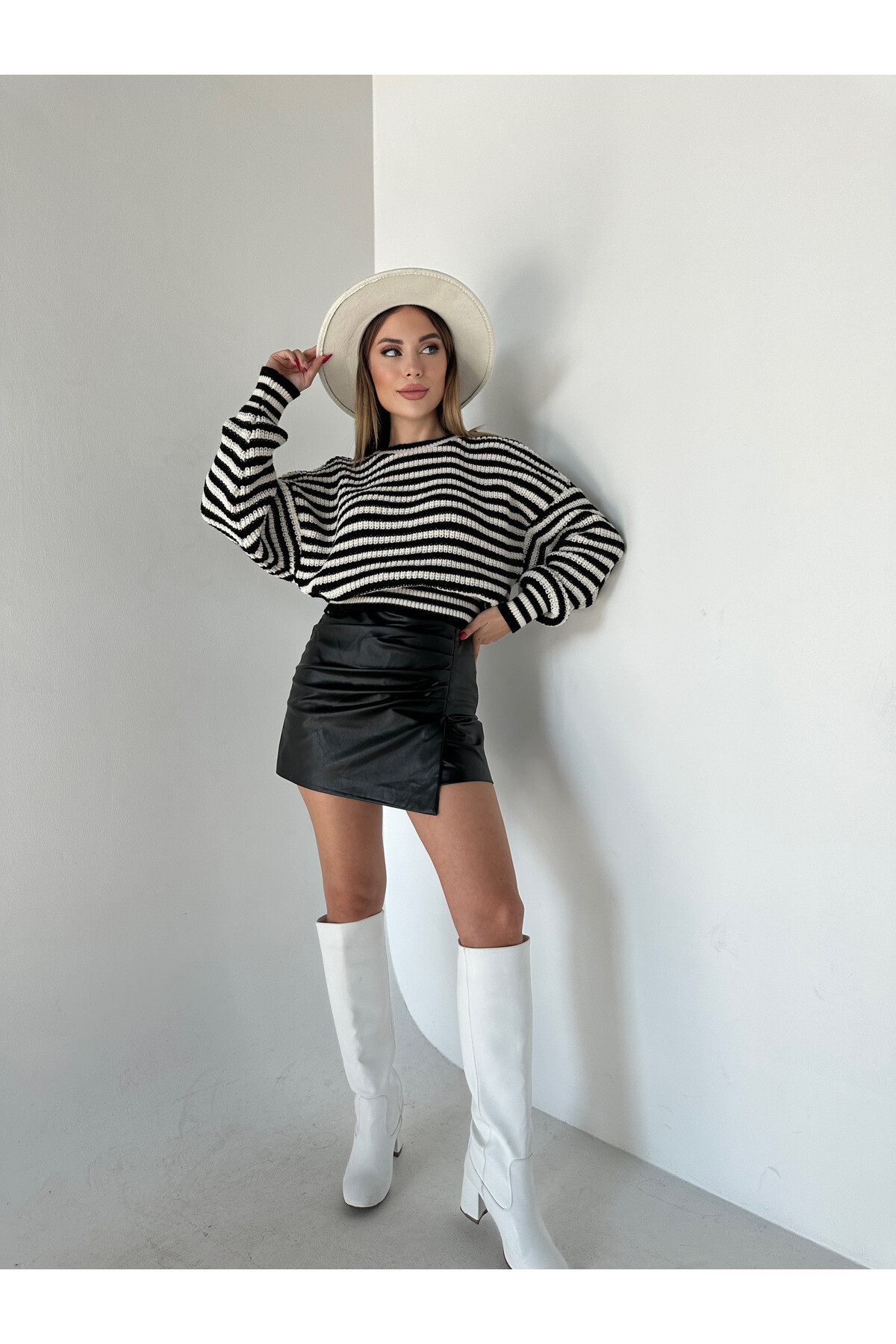 Kadın Gizli Fermuar Detay Şort  Deri  Etek Siyah