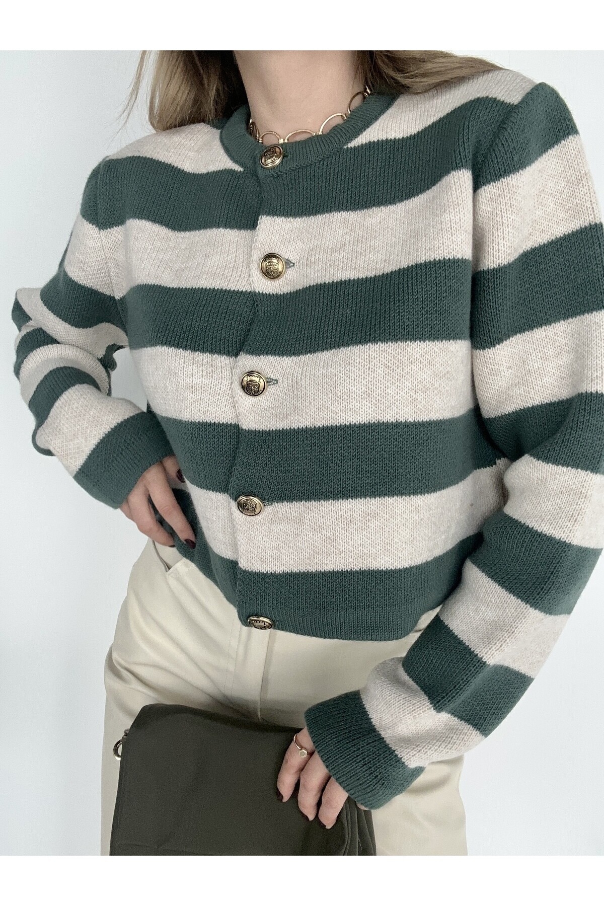 Kadın Gold Düğme Detay Çizgili Triko Hırka