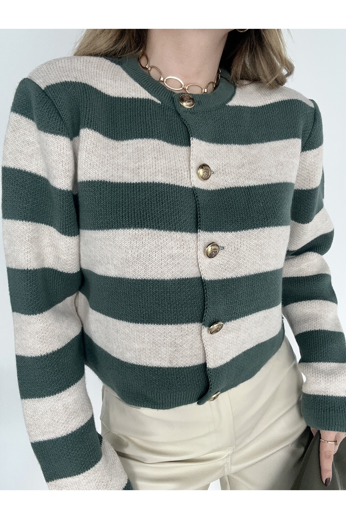 Kadın Gold Düğme Detay Çizgili Triko Hırka