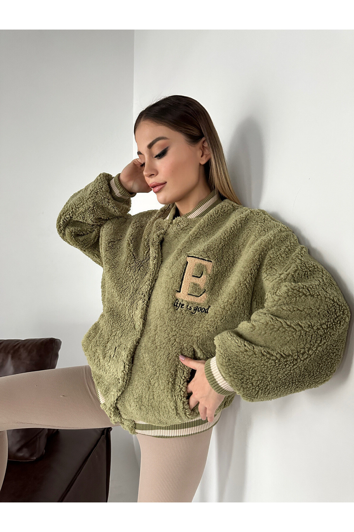 Kadın İçi Astarlı Peluş Bomber Mont  Haki Yeşil