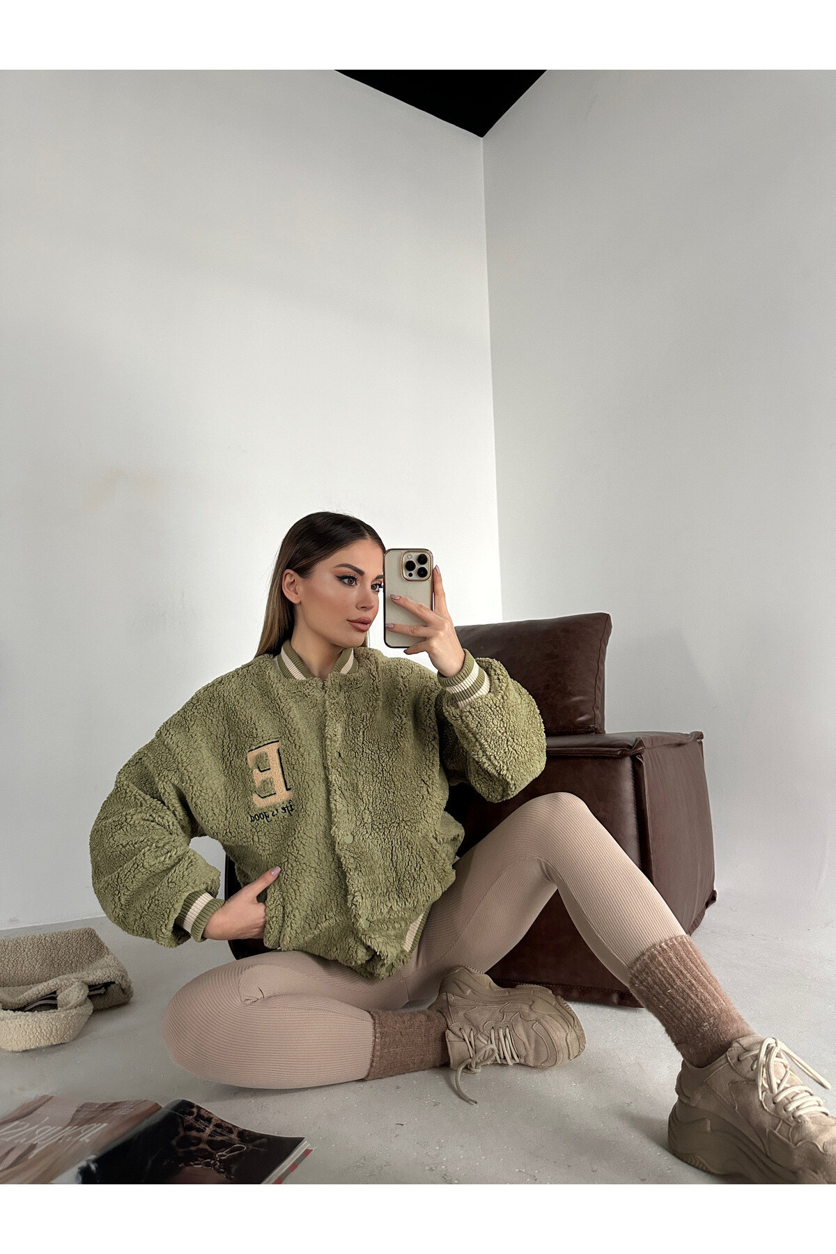 Kadın İçi Astarlı Peluş Bomber Mont  Haki Yeşil