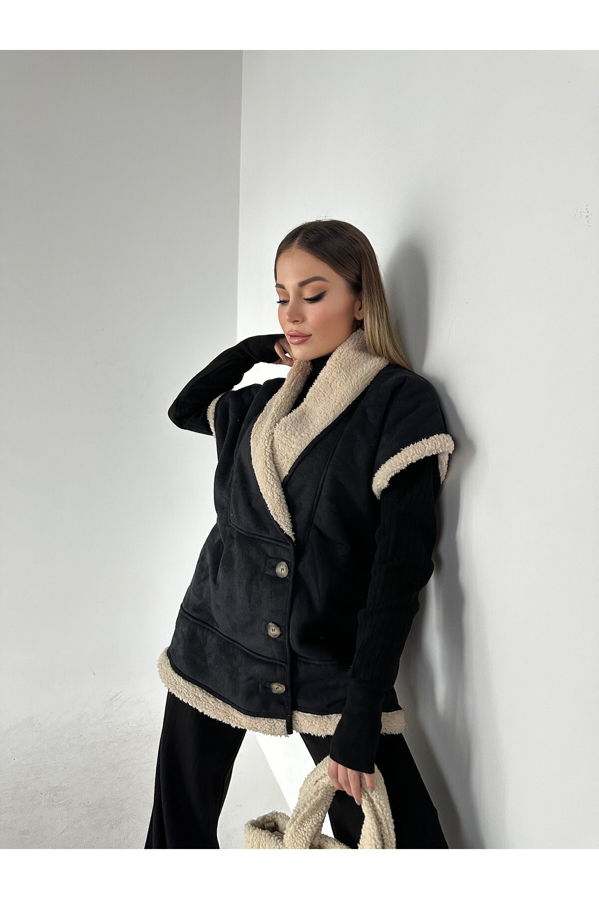 Kadın İçi Ful Kürklü Kruvaze Düğmeli Nubuk Yelek  Siyah