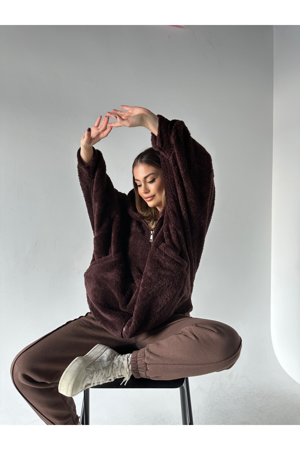 Kadın Kahverengi Yarasa Kol Overize Teddy Peluş Kapüşonlu Sweat Açık Kahve