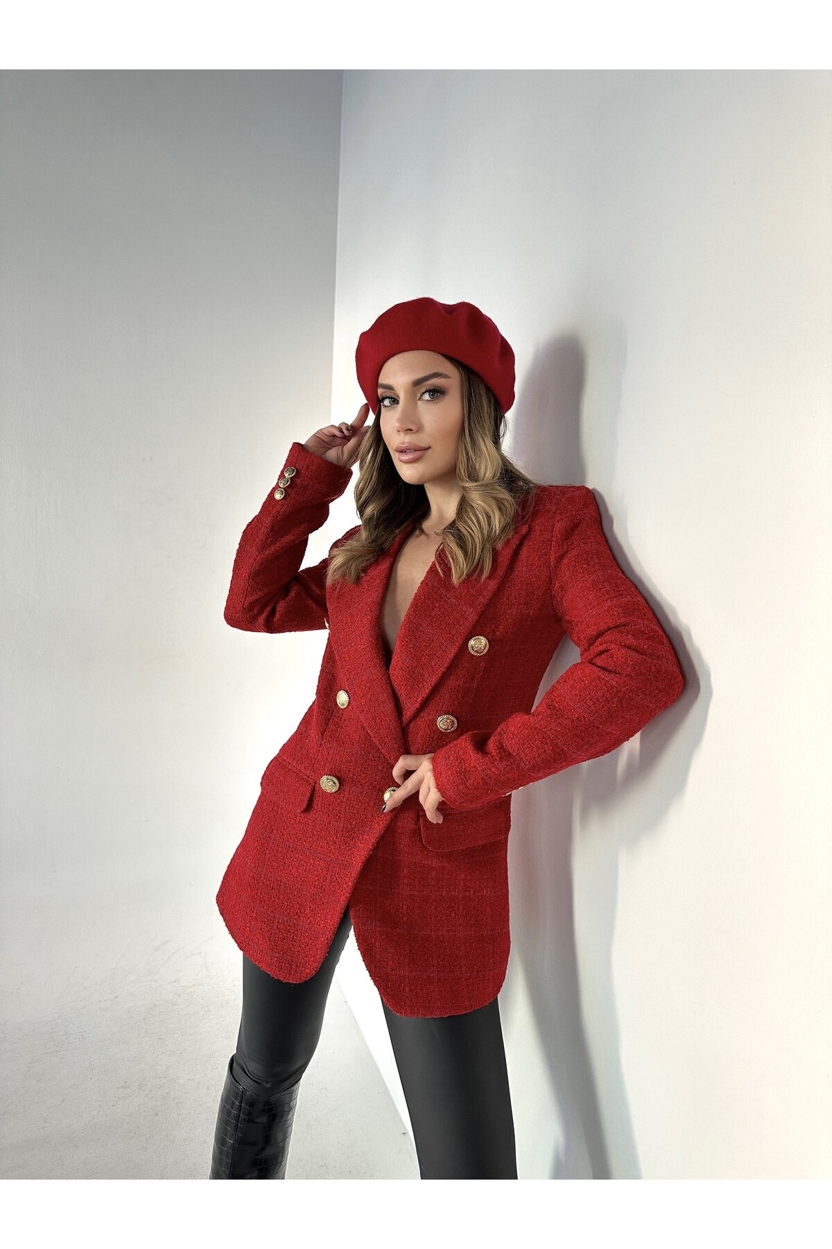 Kadın Kırmızı Gold Düğme Detaylı Astarlı Tüvit Blazer Ceket  Kırmızı