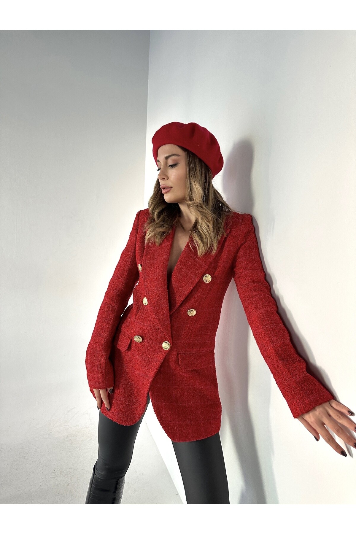 Kadın Kırmızı Gold Düğme Detaylı Astarlı Tüvit Blazer Ceket  Kırmızı