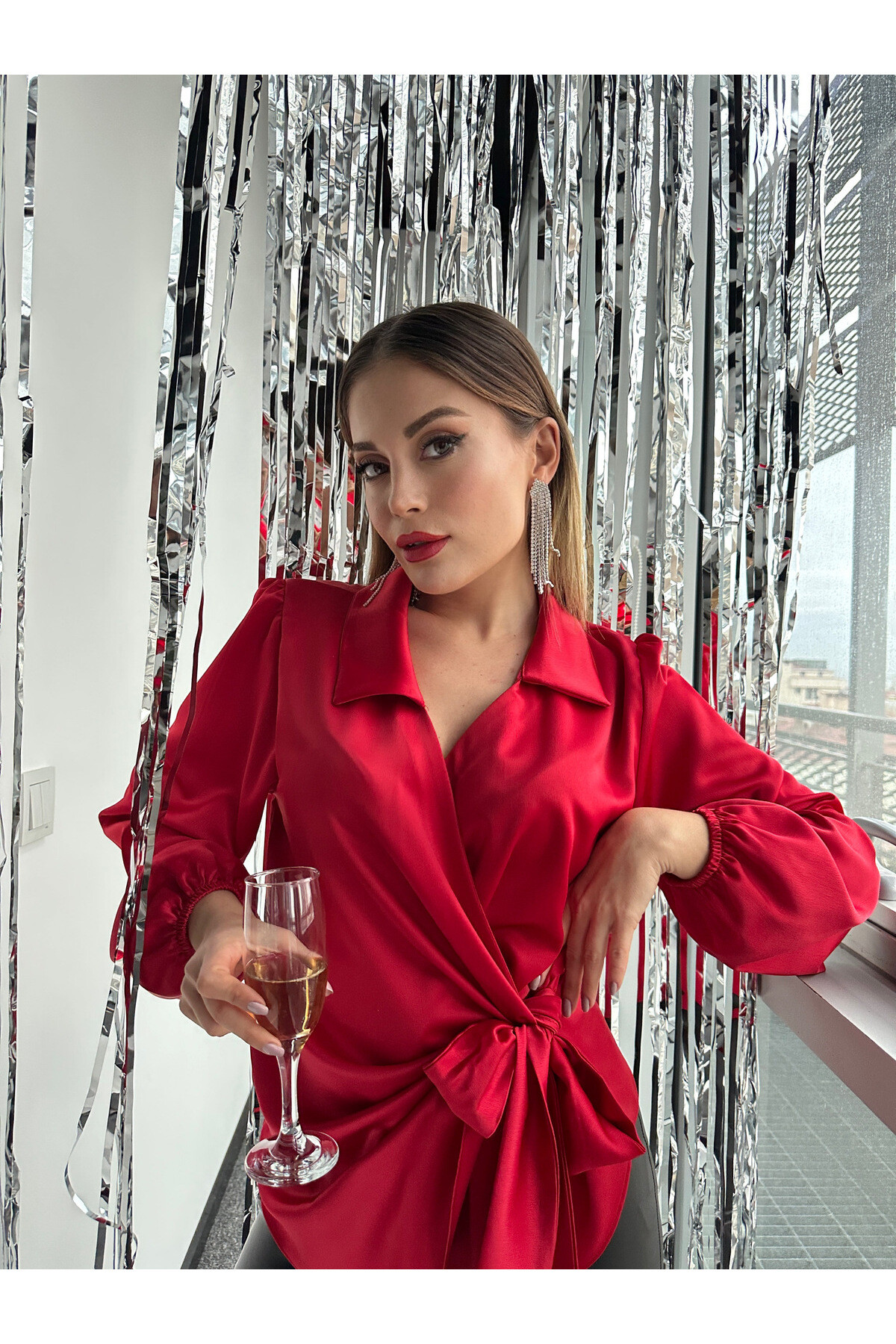 Kadın Kruvaze Polo Yaka İpek Saten Bluz  Kırmızı