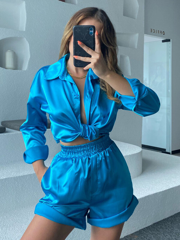 Kadın Mavi Saten Yüksek Bel Lastikli Şort Gömlek Takım 