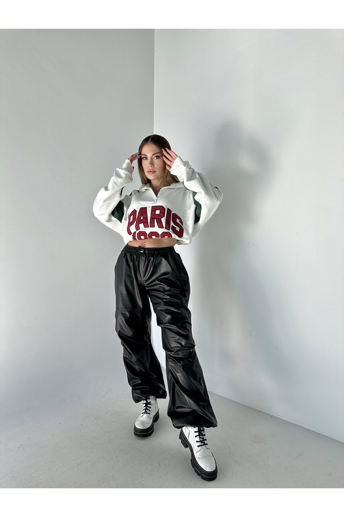 Kadın Siyah  Beli Ve Paçaları Lastikli Deri Paraşüt Pantolon  Siyah