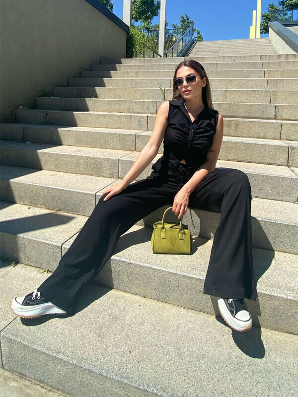 Kadın Siyah Yüksek Bel Beli Lastikli Bürümcük Bol Paça Pantolon 