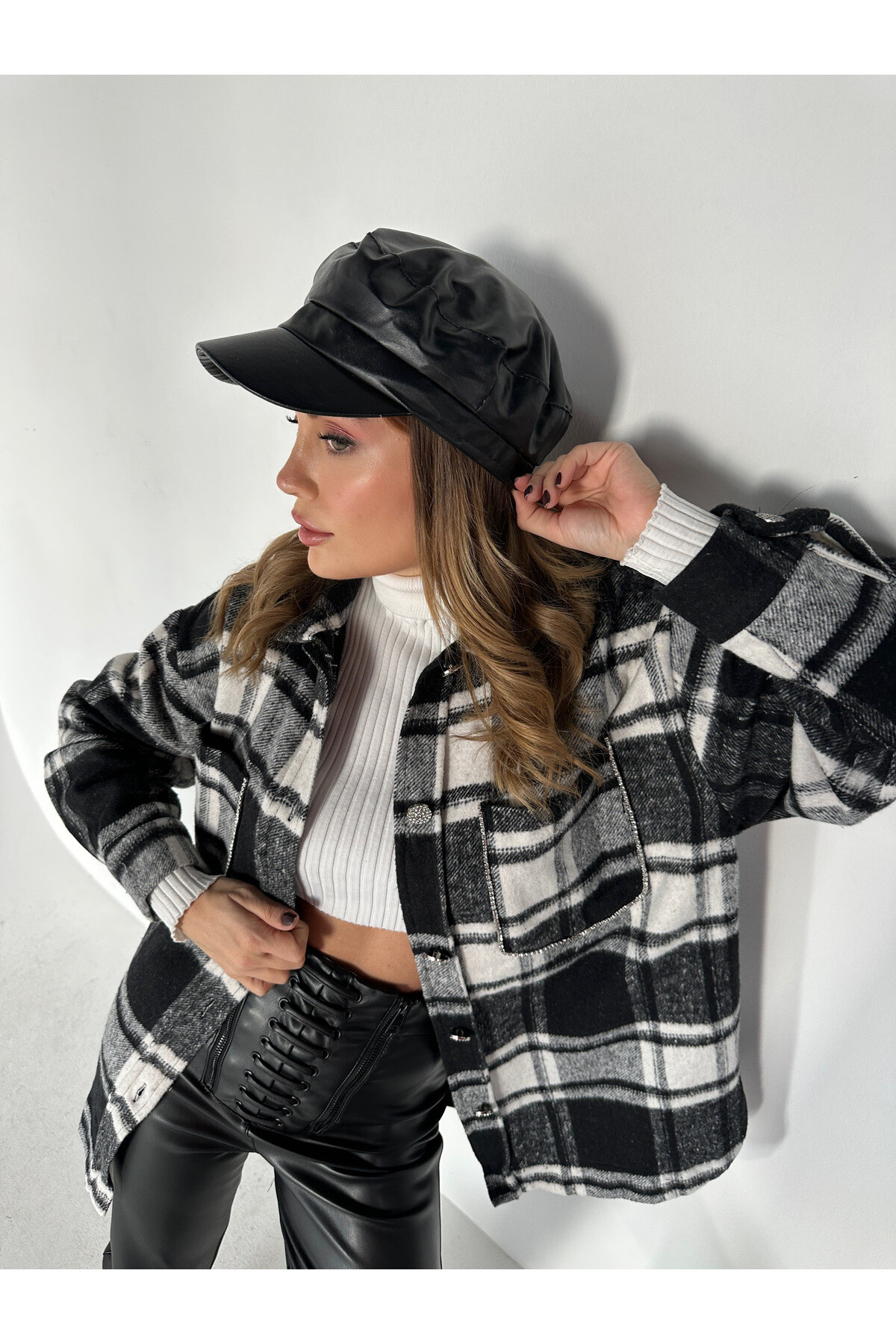 Kadın Taş Detaylı Oversize Ekose Desen Gömlek Ceket  Siyah Beyaz