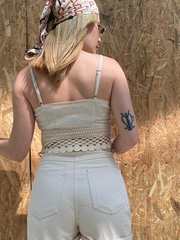 Kadın Taş Rengi Gabardin Kumaş Denim Şort 