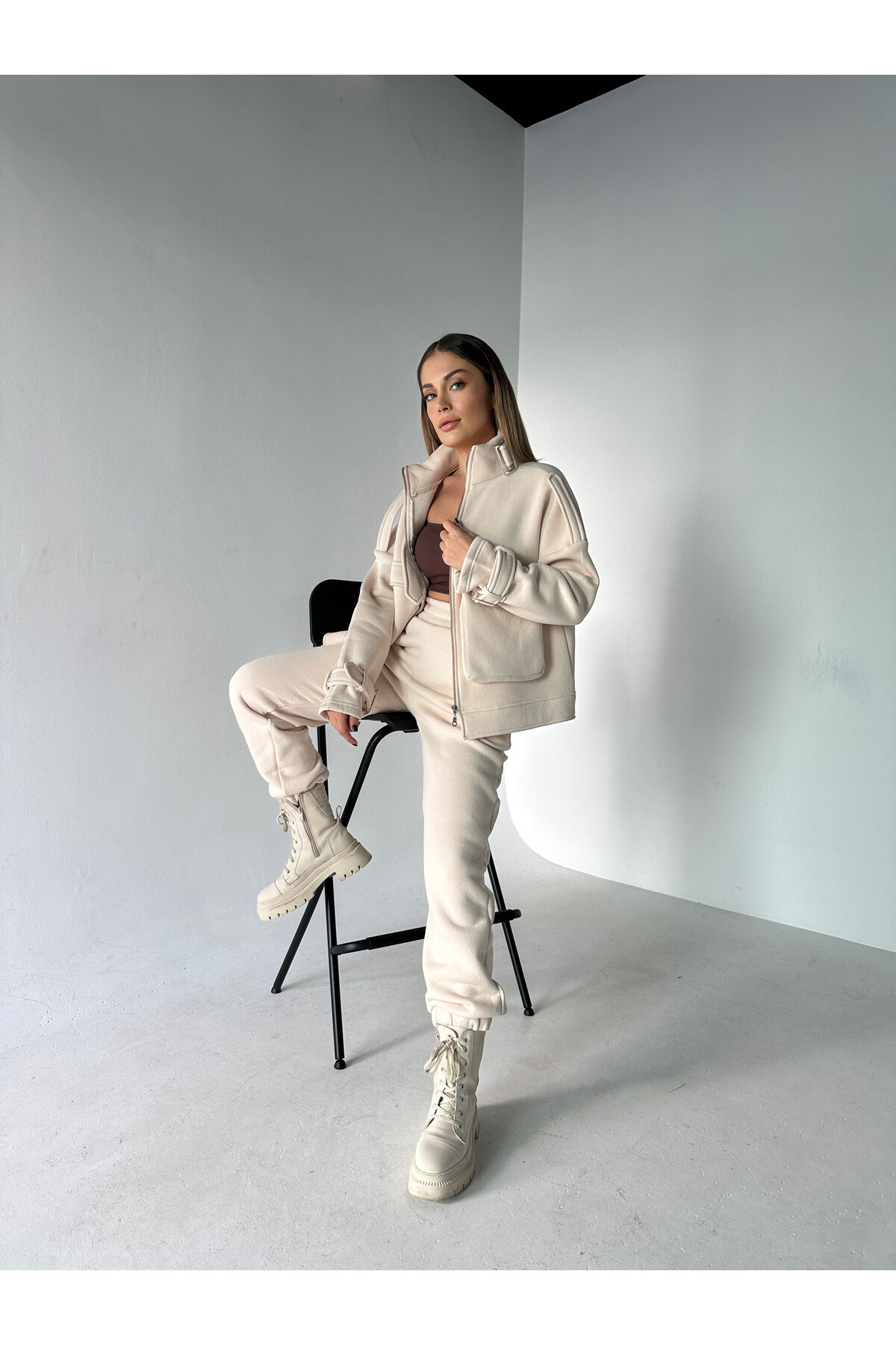 Kadın Taş Rengi Yaka Tokalı Premium Sardonlu Eşofman Takımı