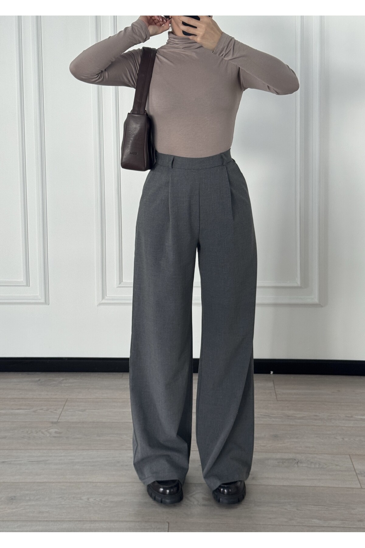 Gri Poliviskon Kumaş Pileli Palazzo Kesim Pantolon