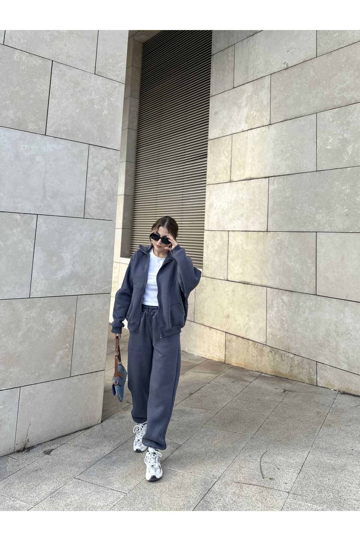 Kadın Antrasit Kolu Parçalı Eşofman Takımı