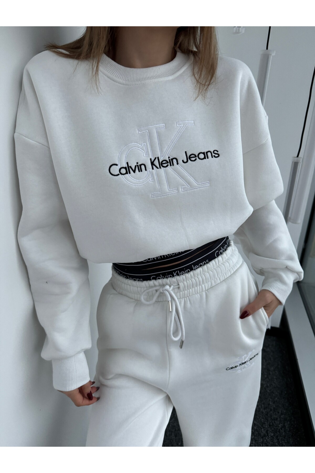 Kadın Beyaz Marka Model 3 iplik eşofman takımı