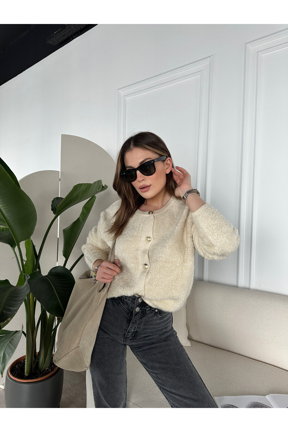 Kadın Bisiklet Yaka Gold Düğme Detaylı Havlu Kumaş Hırka  Krem