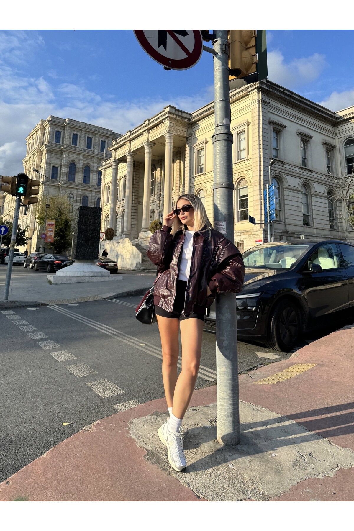 Kadın Bordo Dikiş Detaylı Deri Ceket