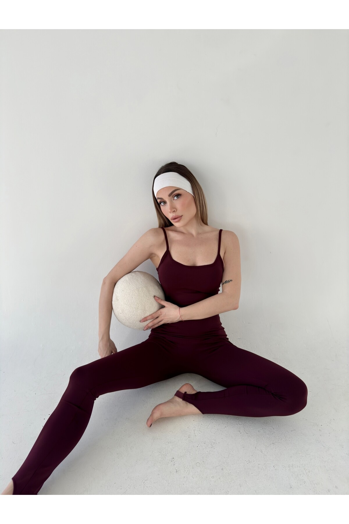 Kadın Bordo Yoga Pilates Spor Askılı Bilek Geçmeli Tulum