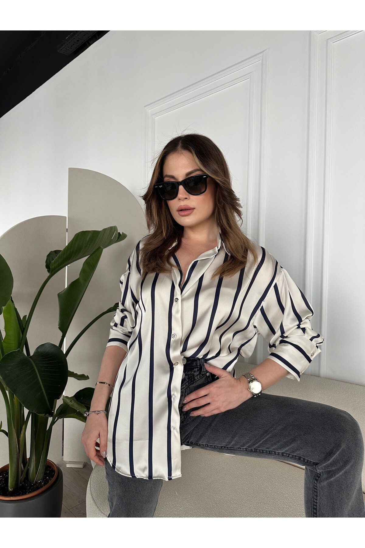 Kadın Çizgili Oversize Saten Gömlek  Siyah