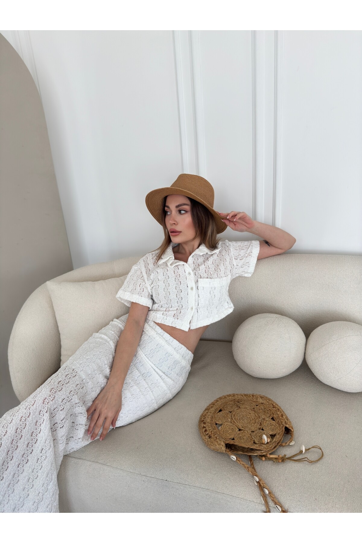 Kadın Beyaz dantel detaylı astarlı etek takım