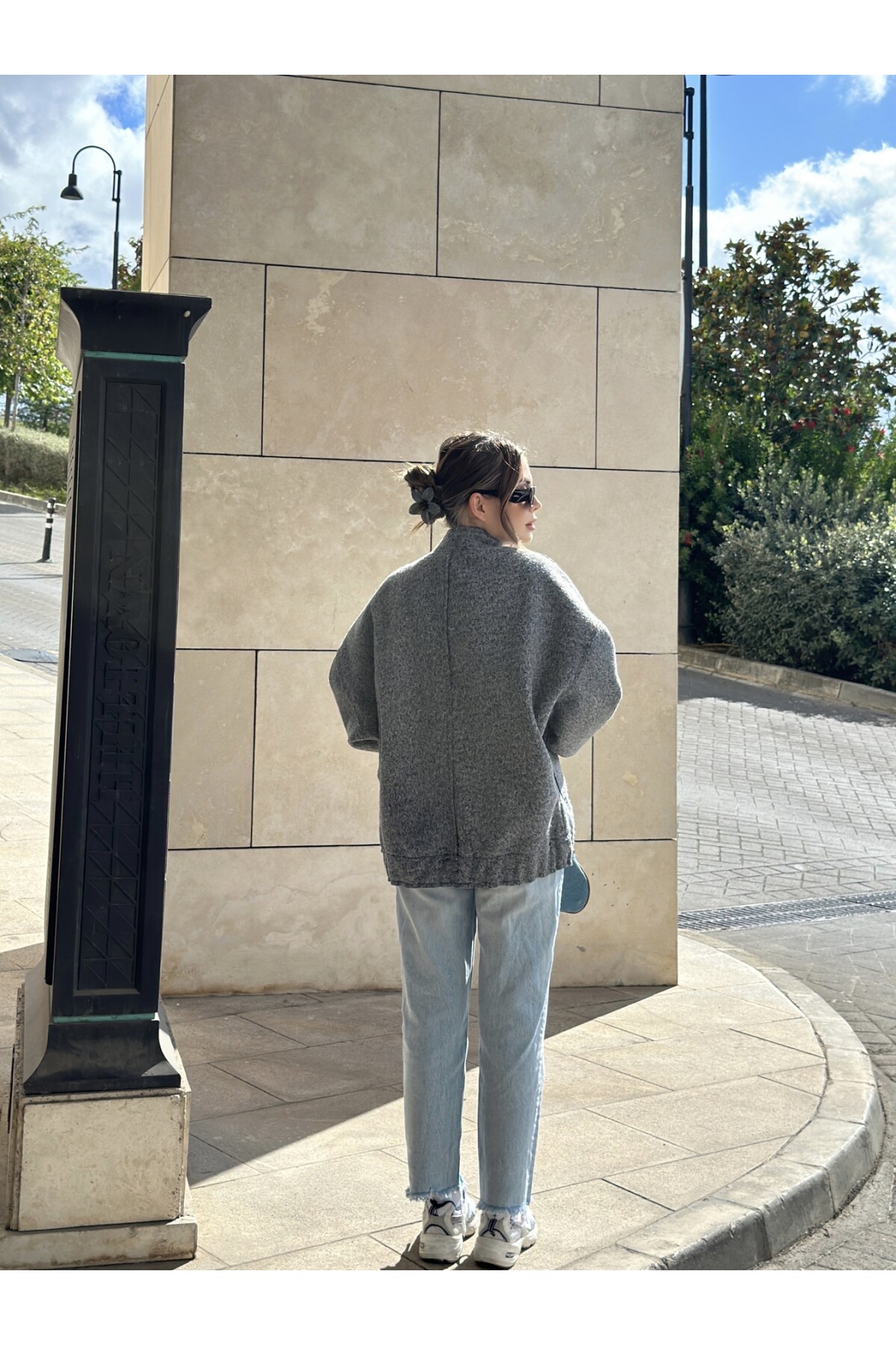 Kadın Gri Kaşe Büyük Cepli Buklet Oversize Ceket