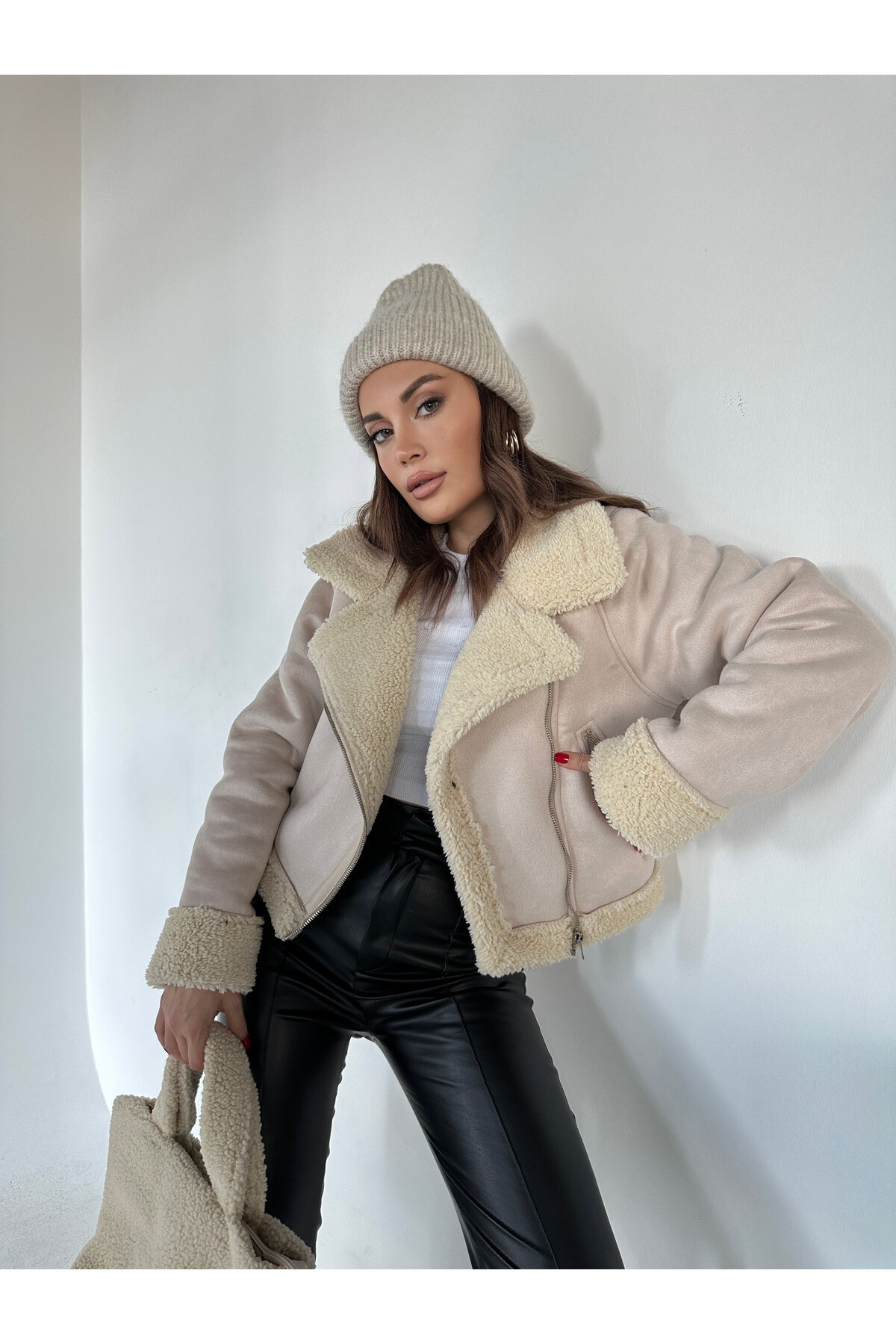 Kadın İçi Ful Kürklü Süet Mont   Taş