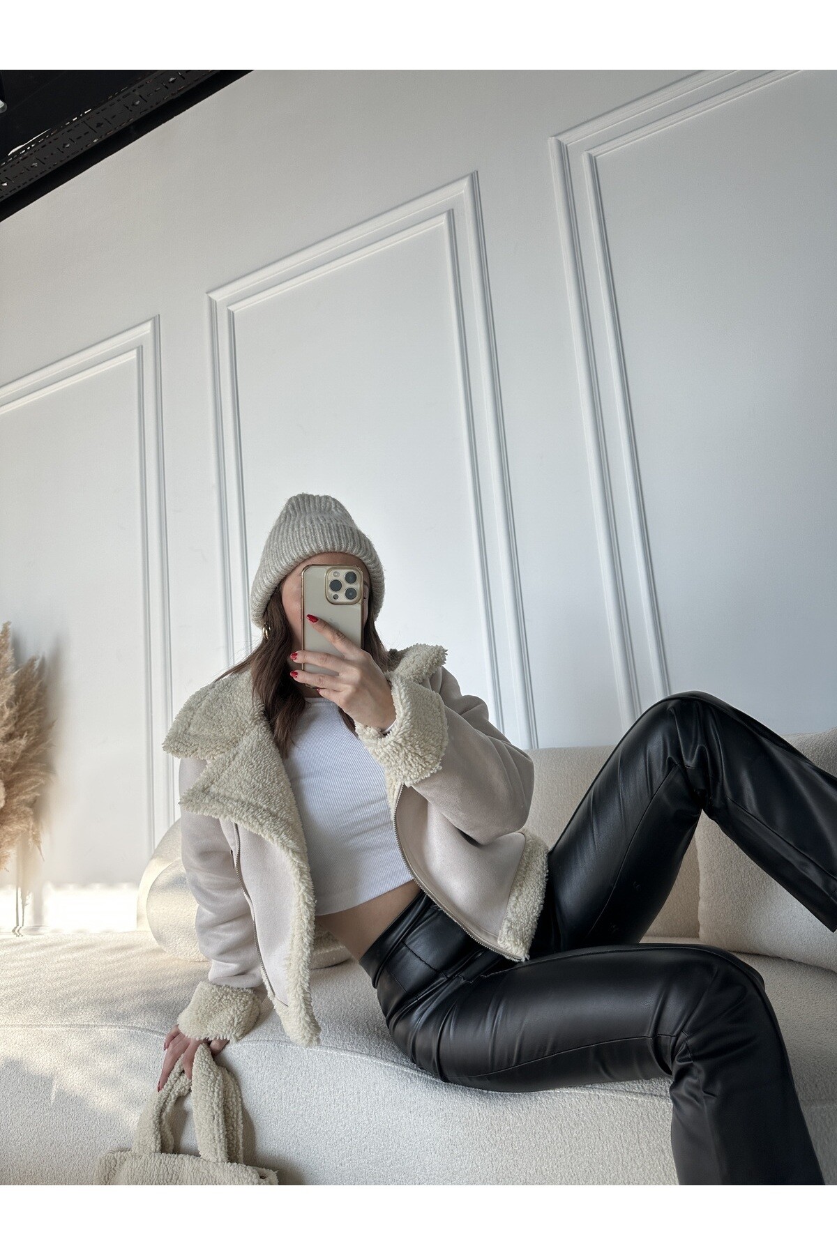 Kadın İçi Ful Kürklü Süet Mont   Taş