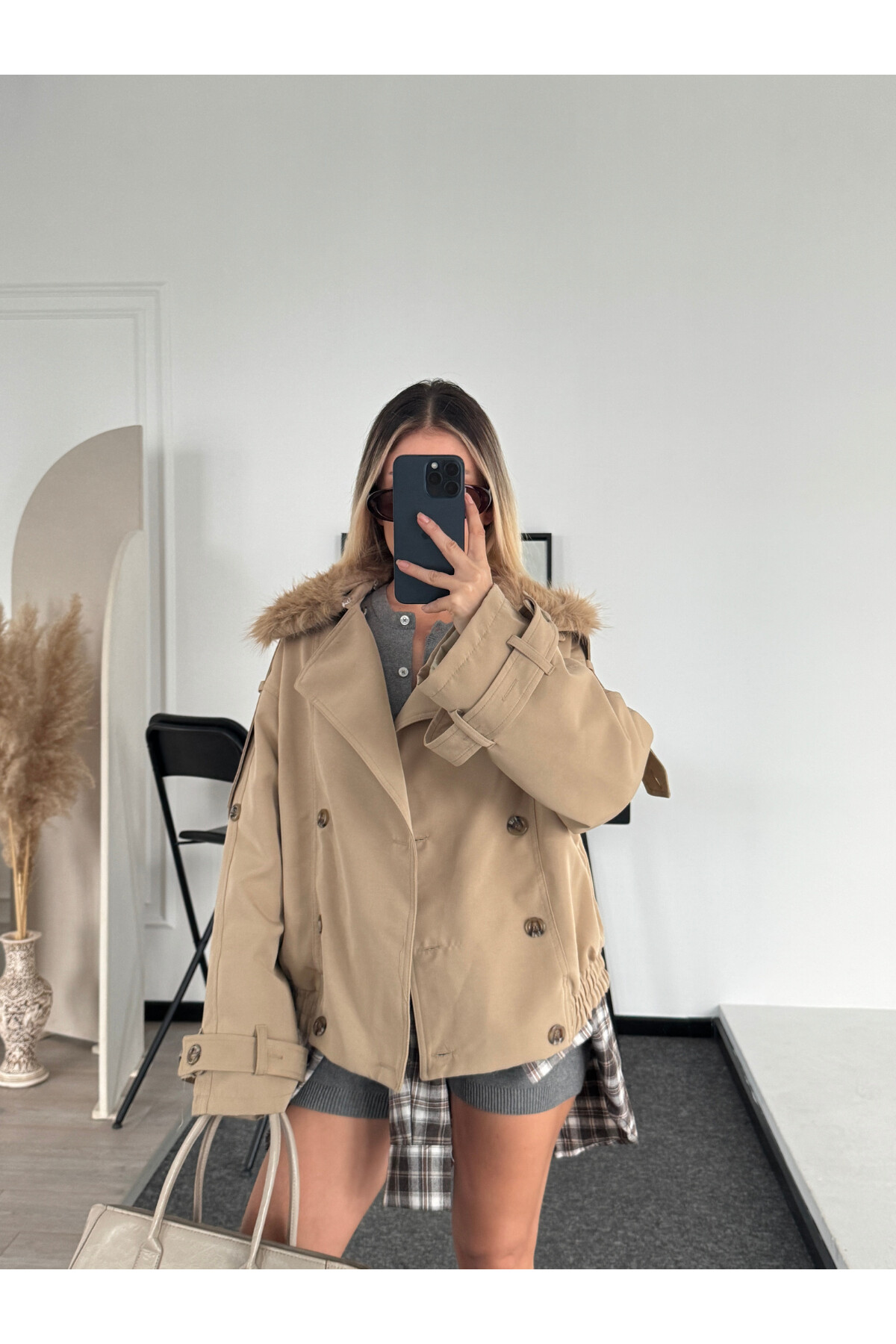 Kadın Kahve Çıkarılabilir Kürklü Yaka Detaylı Bomber Trençkot