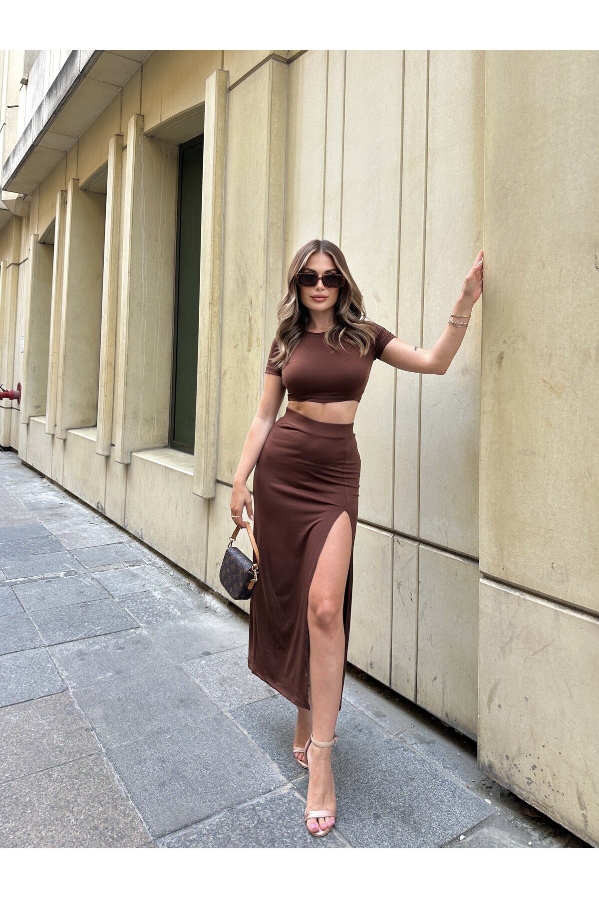 Kadın Kahverengi Scuba Dalgıç Kumaş Yırtmaç Detaylı Crop Alt Üst Takım