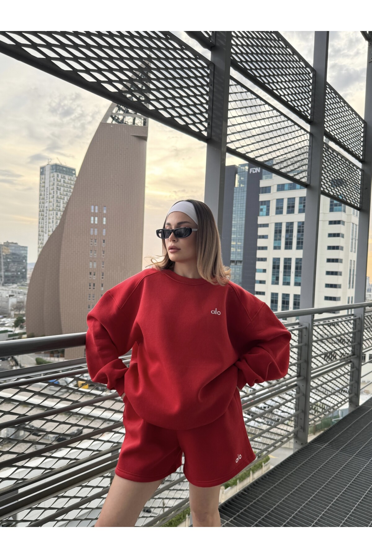 Kadın Kırmızı Marka Model Şortlu Sweat ikili takım