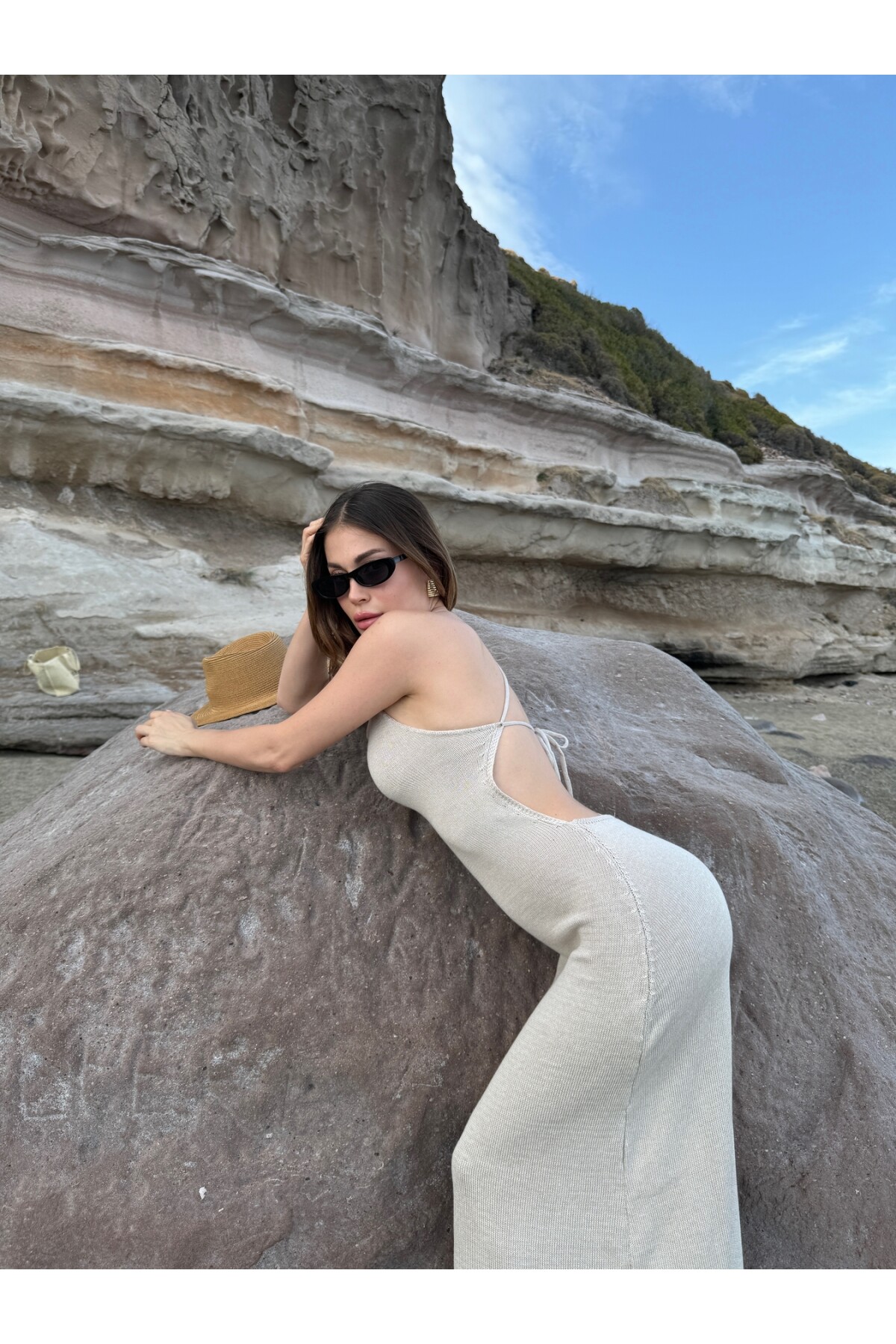 Kadın krem sırt dekolteli triko elbise