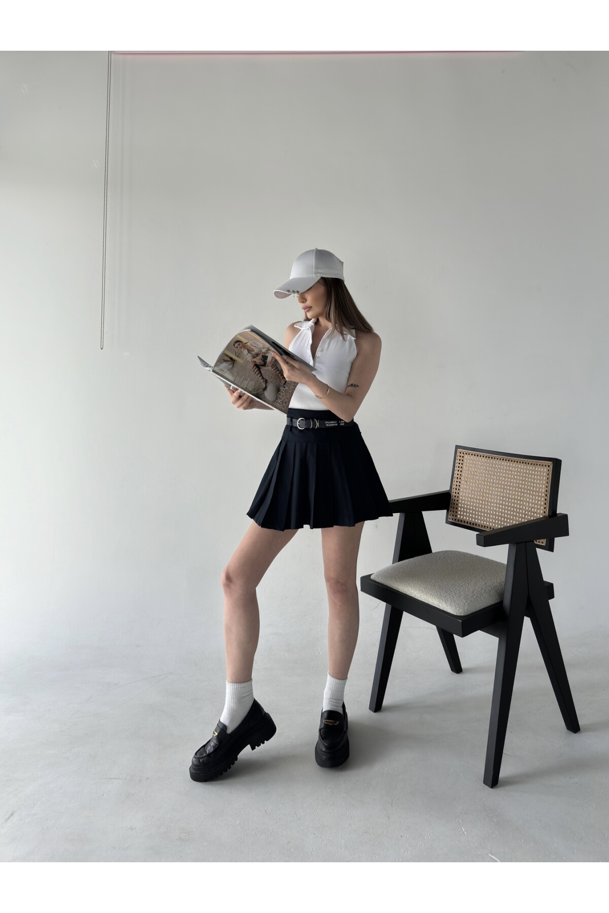 Kadın Lacivert Kemer Yazılı Pileli Mini Etek