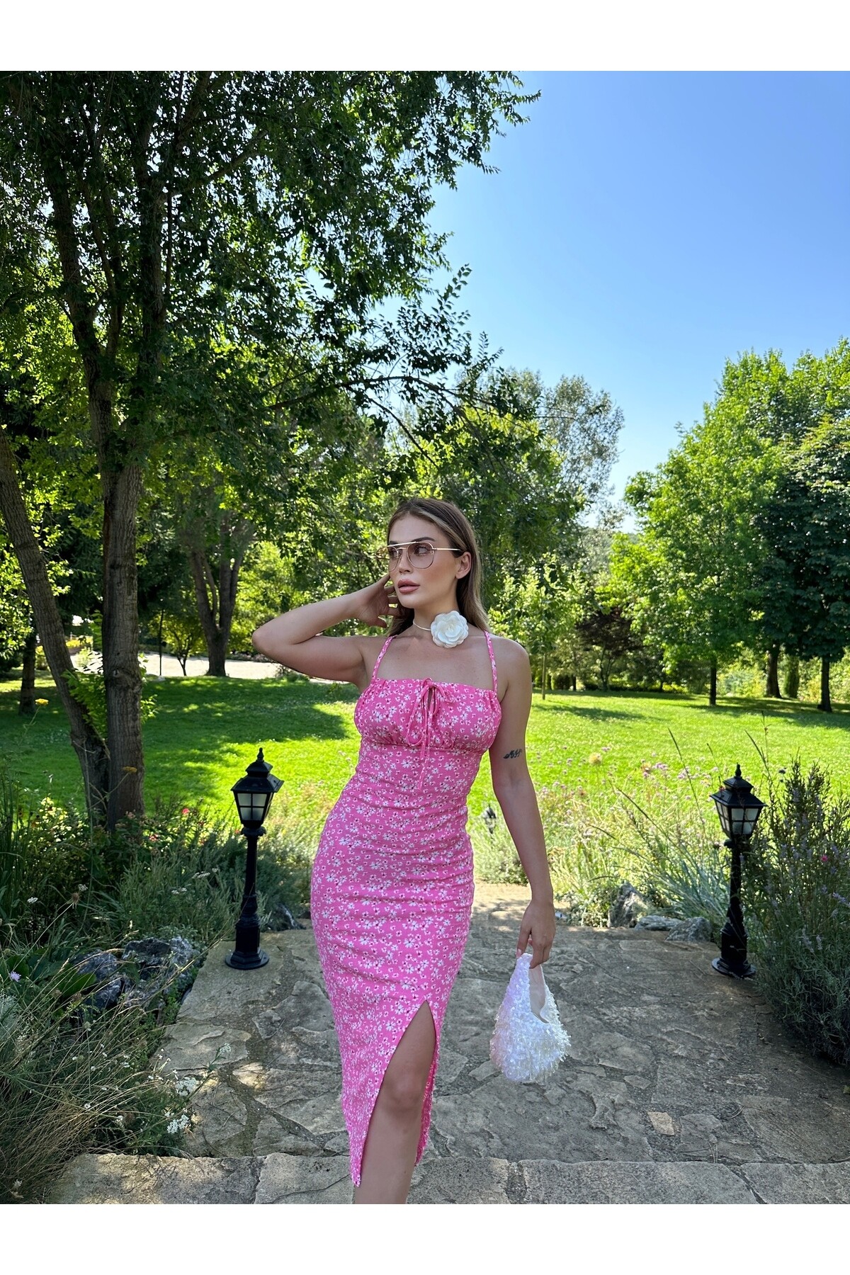 Kadın Önü Bağlamalı Kare Yaka Yırtmaçlı Midi Boy Elbise  Pembe