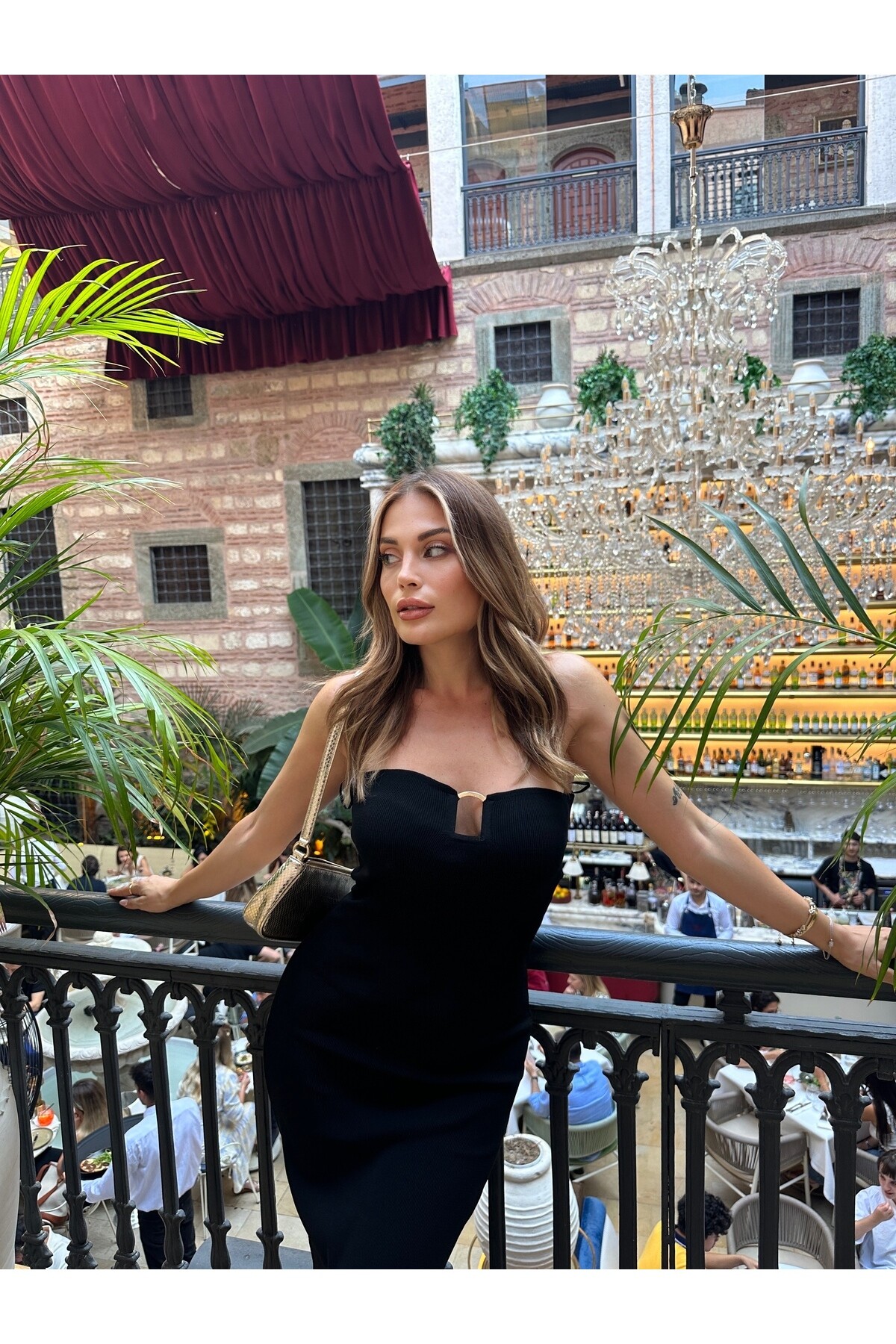 Kadın Önü Metal Aksesuarlı Straplez Triko Elbise  Siyah