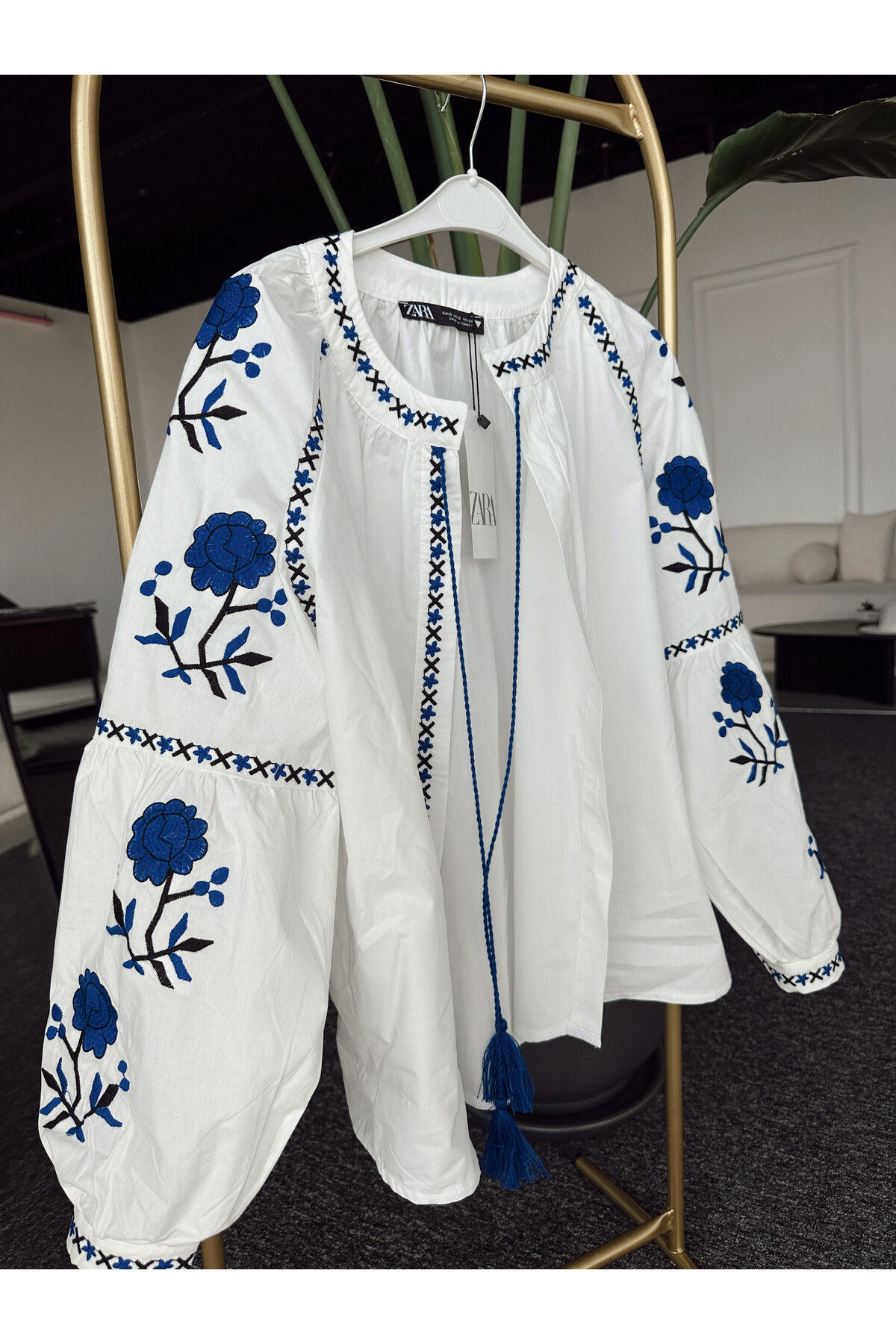 Kadın Orjinal Marka Nakış Desenli Gömlek  Beyaz