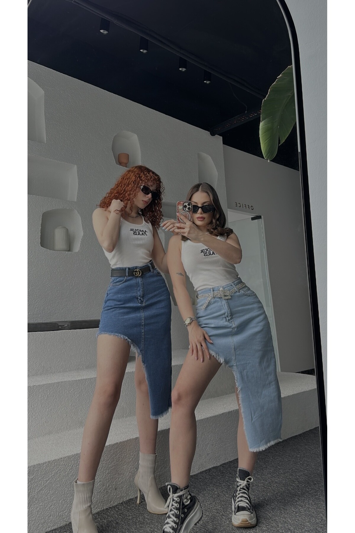 Kadın Orjinal Marka Yandan Yırtmaçlı Denim Etek  Koyu Mavi