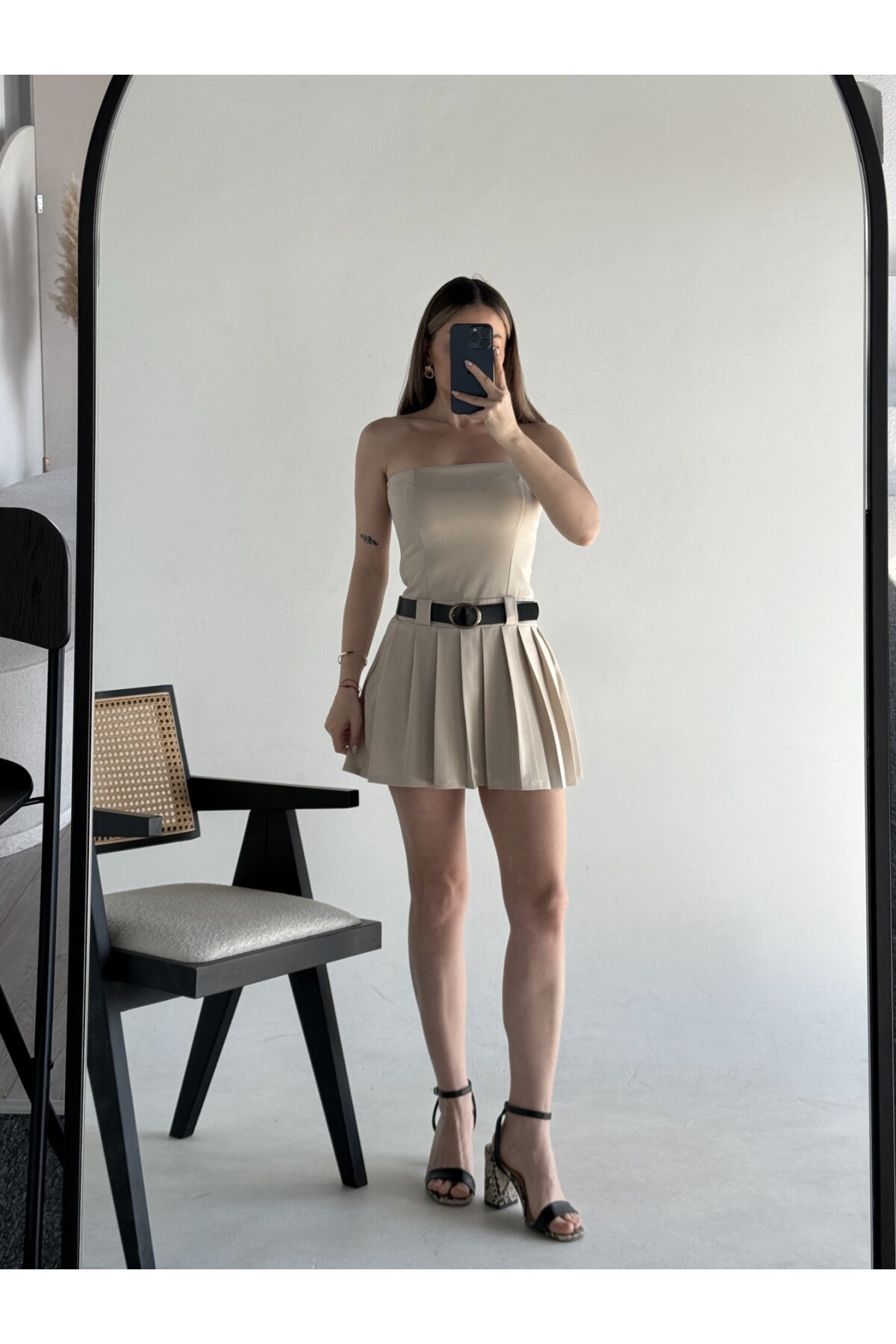 Kadın Orjinal Marka Zra Model Pileli Kemerli Şortlu Etek Straplez Elbise Krem