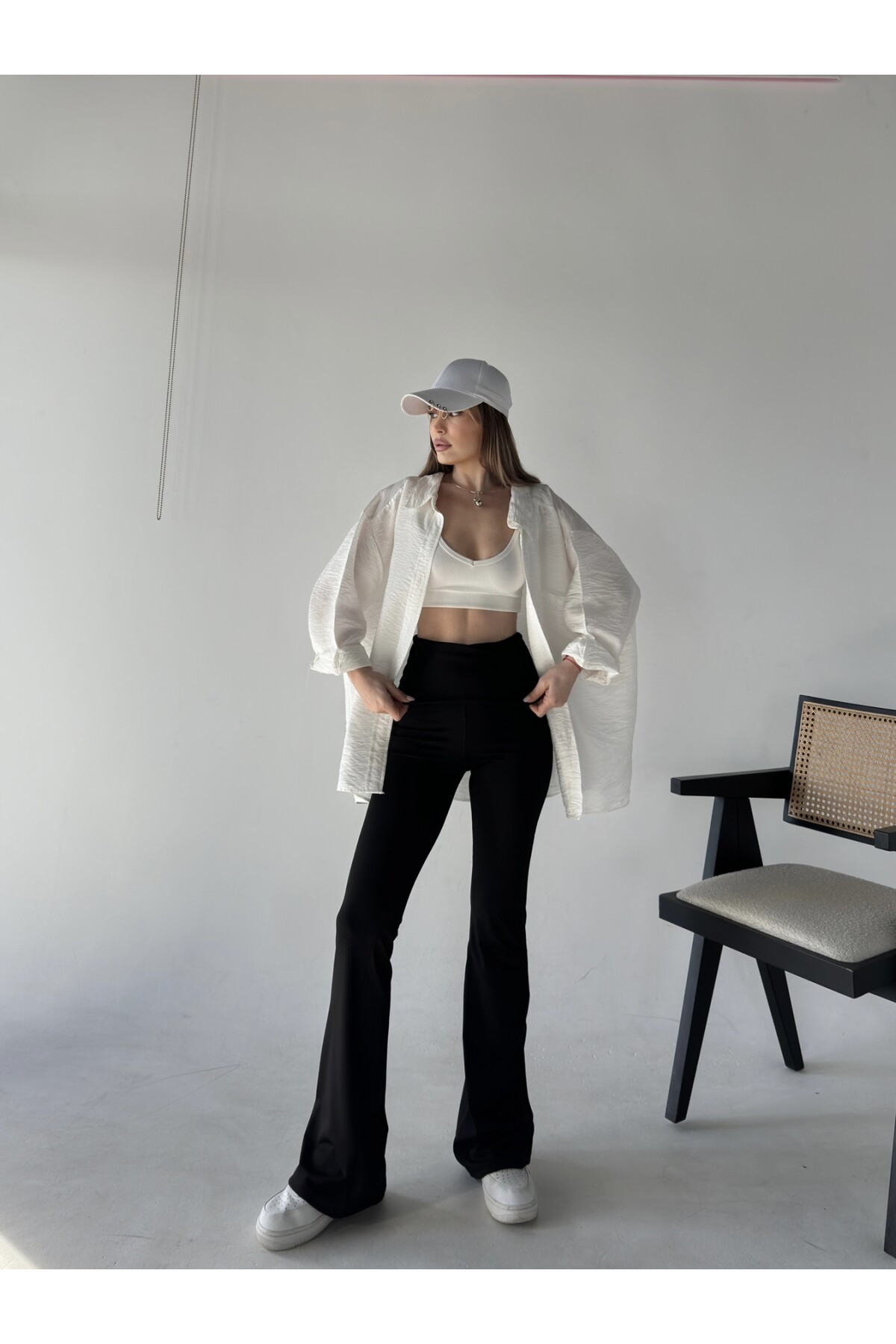 Kadın Oversize Dökümlü Tek Cepli Dokulu Gömlek