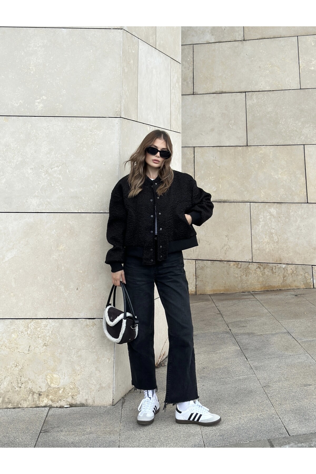 Kadın Siyah Astarlı Kaşe Kumaş Cepli Buklet Bomber Ceket