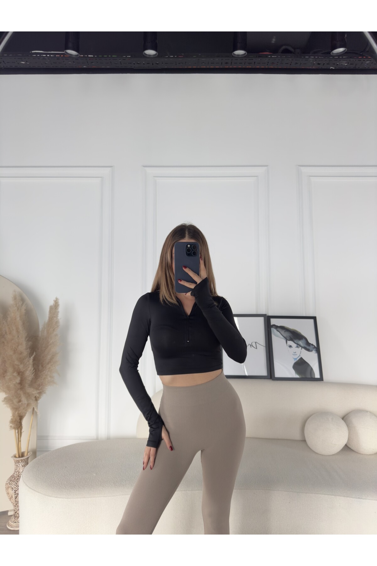 Kadın Siyah Dalgıç Parmak Geçmeli Crop Büstiyer