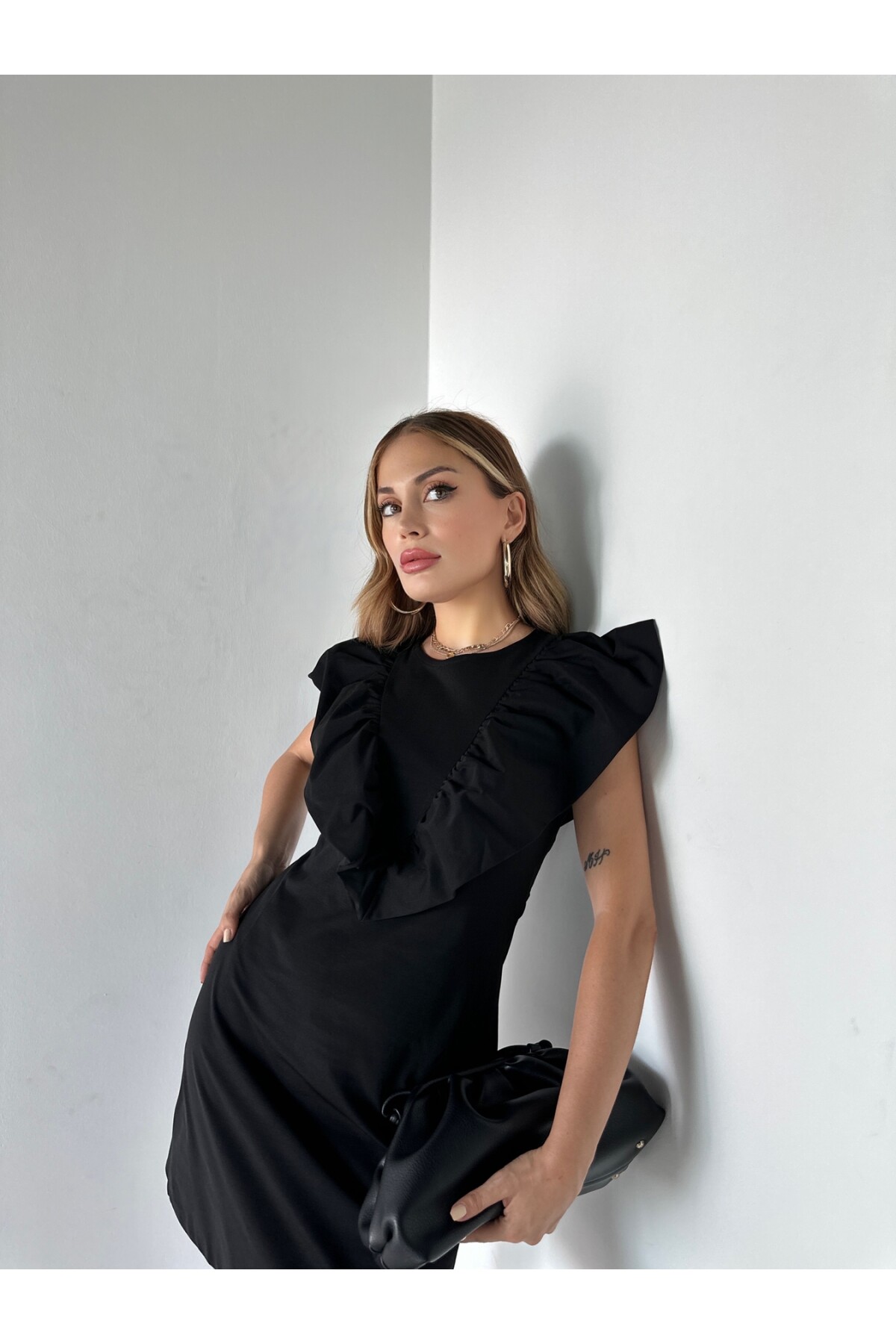 Kadın Siyah Orjinal Marka Volanlı Elbise