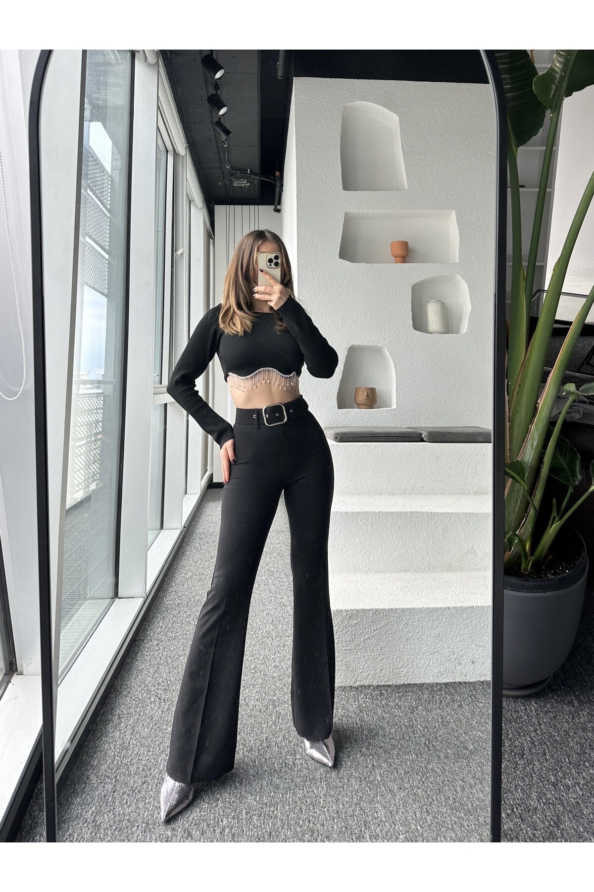 Kadın Siyah Yüksek Bel İspanyol Paça Slim Fit Pantolon