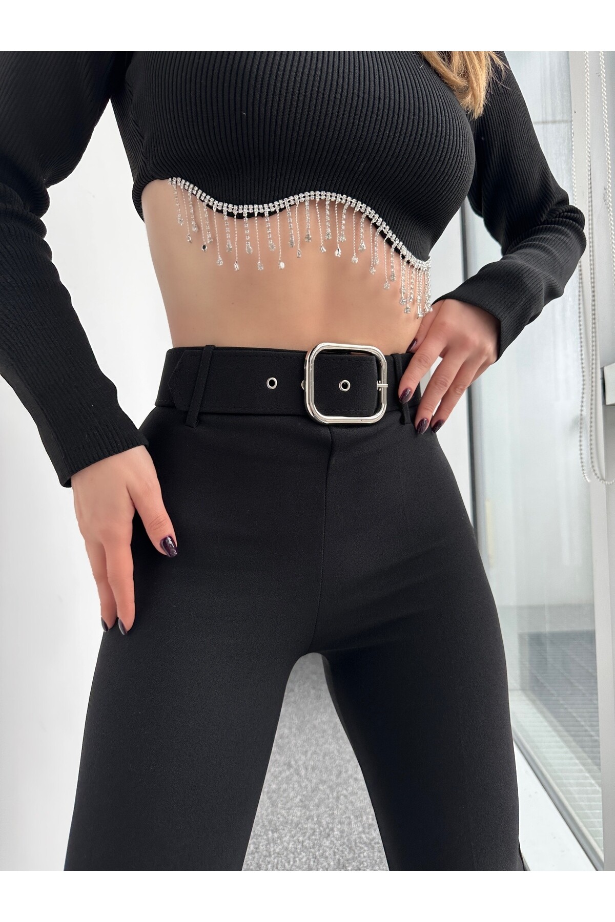 Kadın Siyah Yüksek Bel İspanyol Paça Slim Fit Pantolon